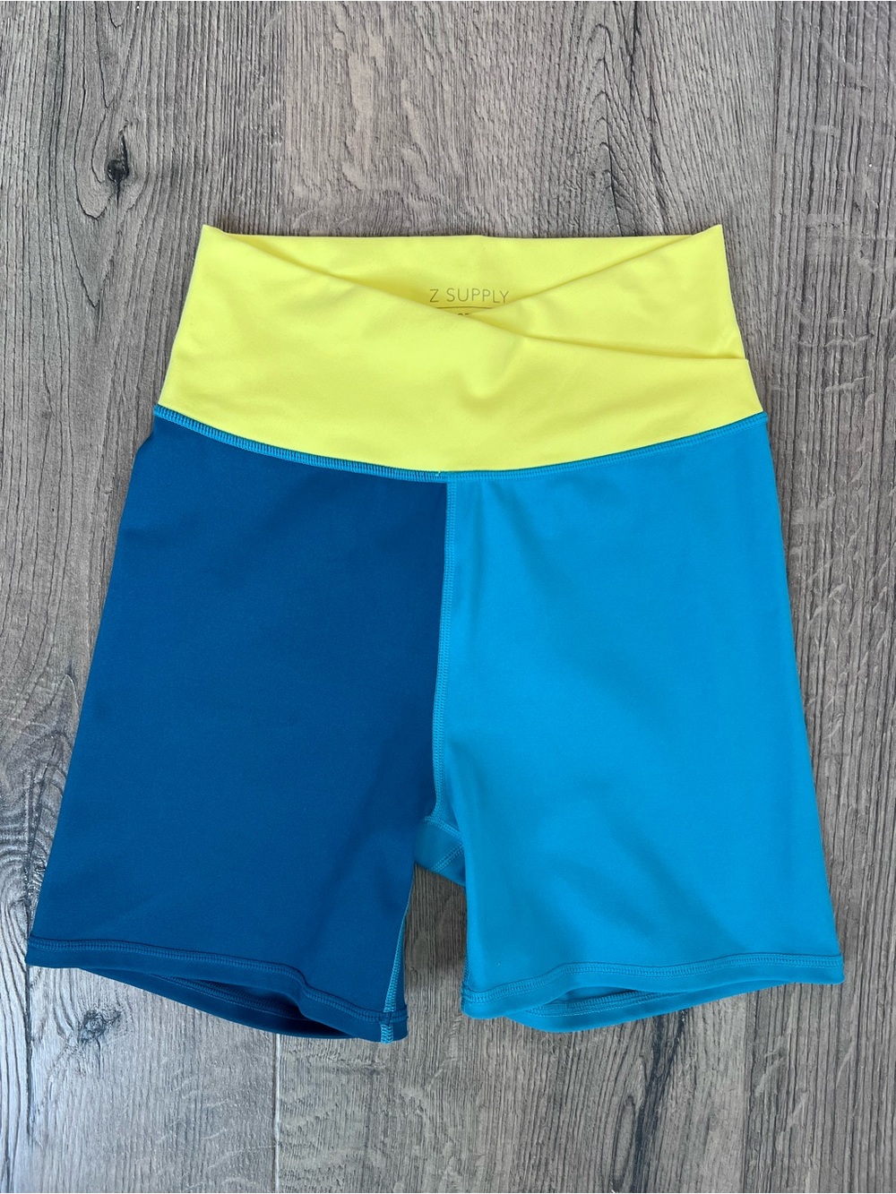 Z Supply Active Color Block Bike Shorts - small